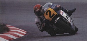 a0275408_12393643-300x143