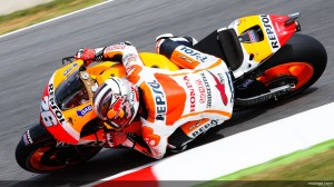 仕事中の右上腕