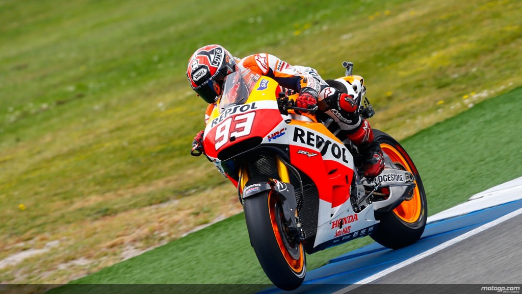 ついでに次のコーナーの準備が完了した瞬間