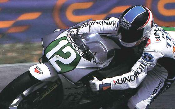 清水雅弘 単に当時のバイクの特性を活かした走法かも