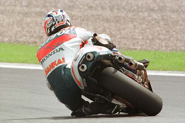 E38389E382A5E383BCE3838FE383B3